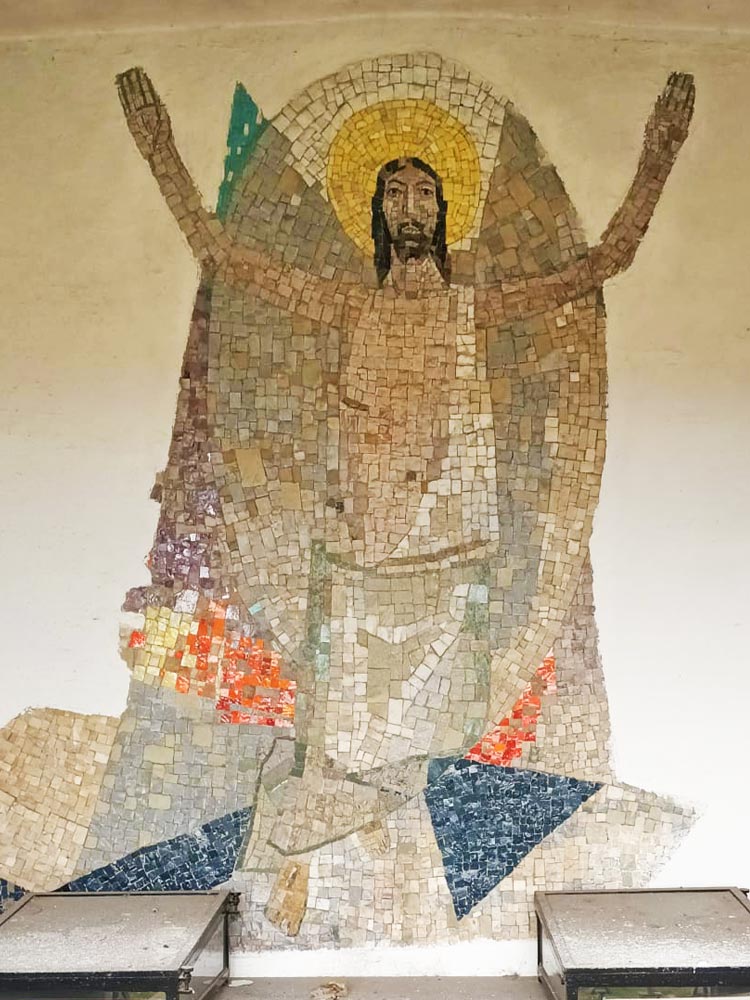 Mosaik Auferstehender Kreuzbergl